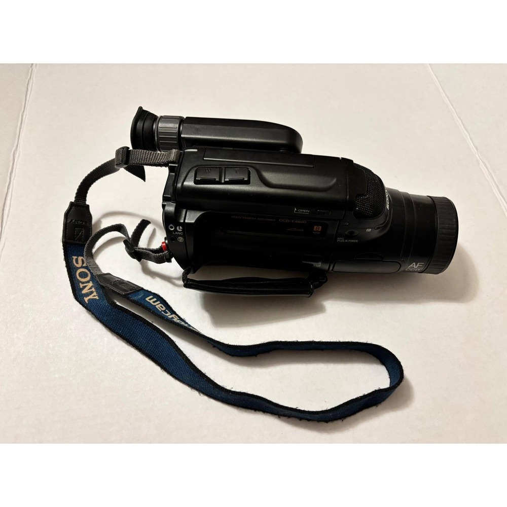 Vintage Sony Video 8 Handycam CCD-FX630 Camcorder 12x SteadyShot AS IS - PARTS - Picture 5 of 8